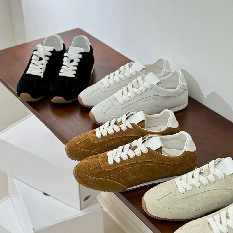 Embroidery White - รองเท้าลำลองแบบยูนิเซ็กซ์สำหรับผู้หญิง รองเท้าหนังแท้ รองเท้าผ้าใบหนังกลับ รองเท้าผู้ชายแบบผูกเชือก รองเท้าเดินสีขาว รองเท้าดีไซเนอร์สำหรับผู้หญิง