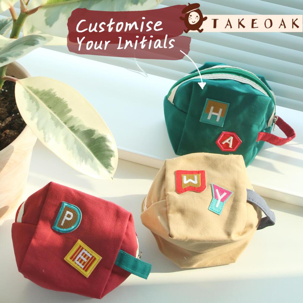 Embroidery Alphabet - กระเป๋าผ้าแคนวาสขนาดเล็กแบบมีซิปปักอักษรย่อส่วนตัว ใส่เหรียญ ลิปสติก ของใช้จุกจิก ของขวัญปักชื่อย่อตามสั่ง