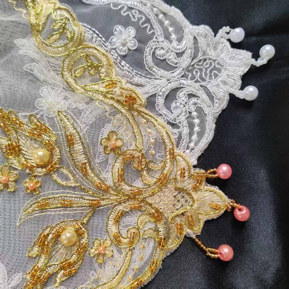แผ่นรองจานปักลายกุหลาบทอง ขนาด - Embroidery Roses บทวิจารณ์และราคา