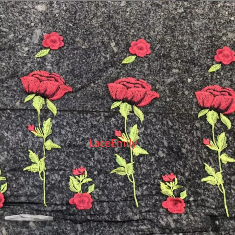 Red Rose ลูกไม้ผ้าดอกไม้เย็บปั - Embroidery Roses บทวิจารณ์และราคา