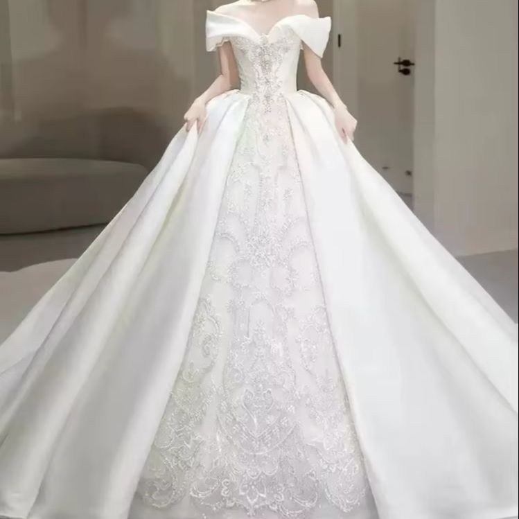 ชุดแต่งงานสุดหรูแบบเปิดไหล่ คอ - Embroidery Wedding บทวิจารณ์และราคา